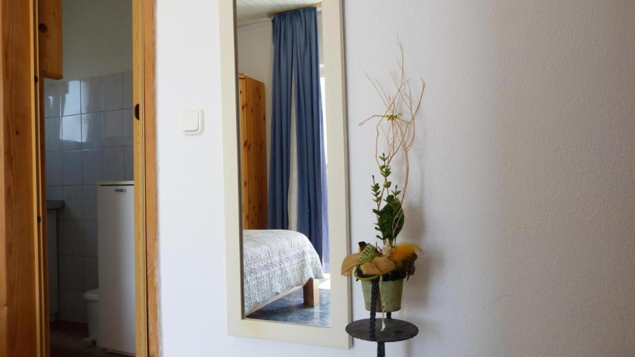 Beach Apartments Nemira Omiš Exteriör bild