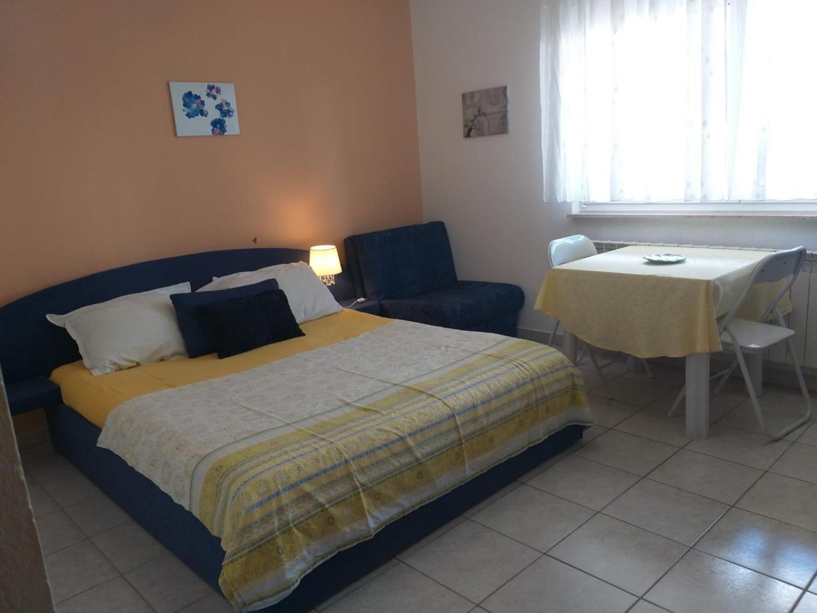 Beach Apartments Nemira Omiš Exteriör bild
